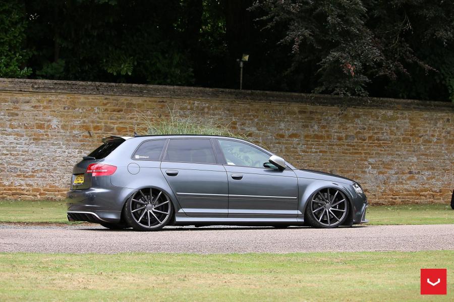  Audi RS3 Sportback on Vossen Wheels (CVT) 2017 года  (фото 22 из 28)